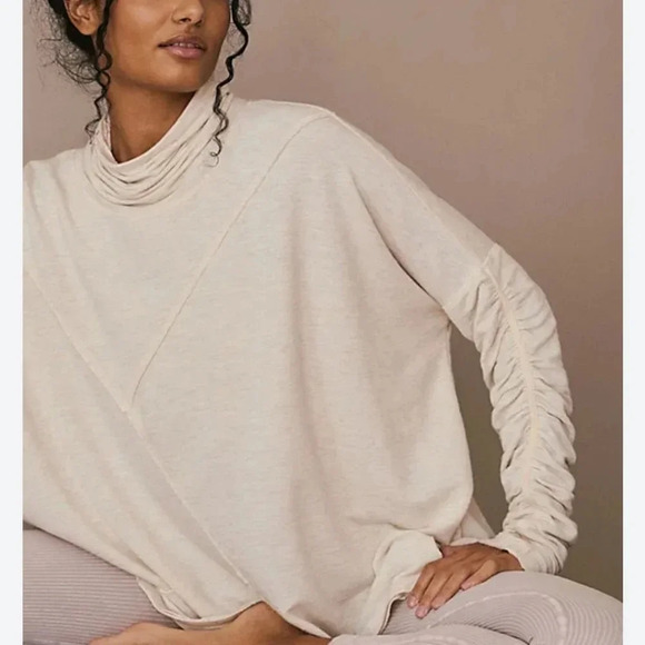 Free People Movement Ribbed Cowl Neck Cropped Ruched Arm Oversize XS - Picture 8 of 16